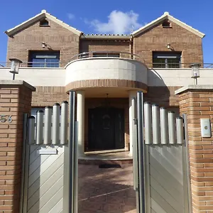 Сasa de vacaciones Chalet Moderno Con Piscina En España